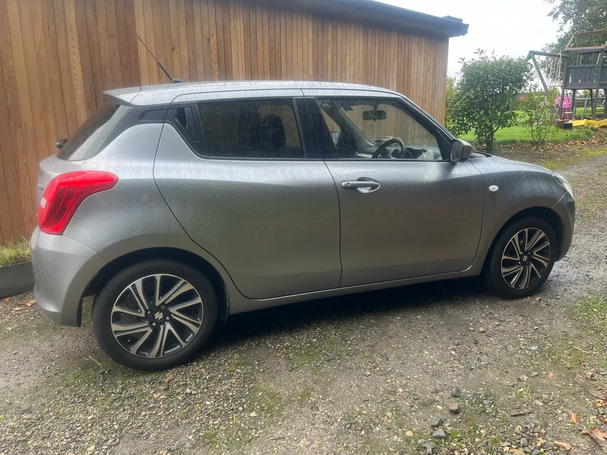 2022 Suzuki swift hybrid 4 cylinder - Image 2