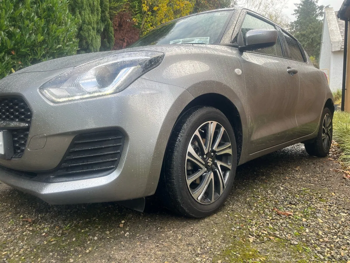 2022 Suzuki swift hybrid 4 cylinder - Image 4