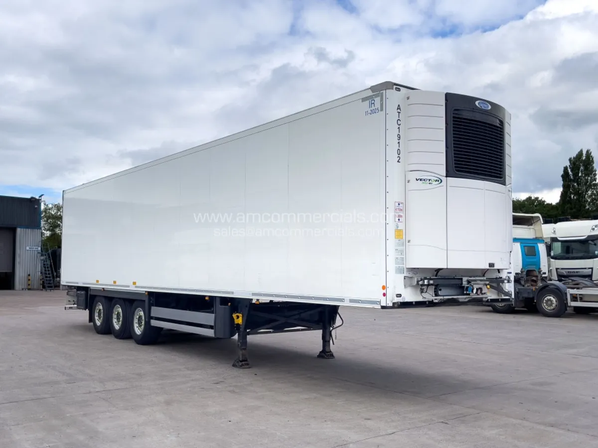 2019 SCHMITZ CARGOBULL TWIN EVAP 4110MM FRIDGE - Image 1