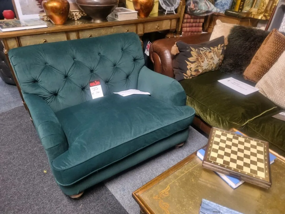 Cuddler chair