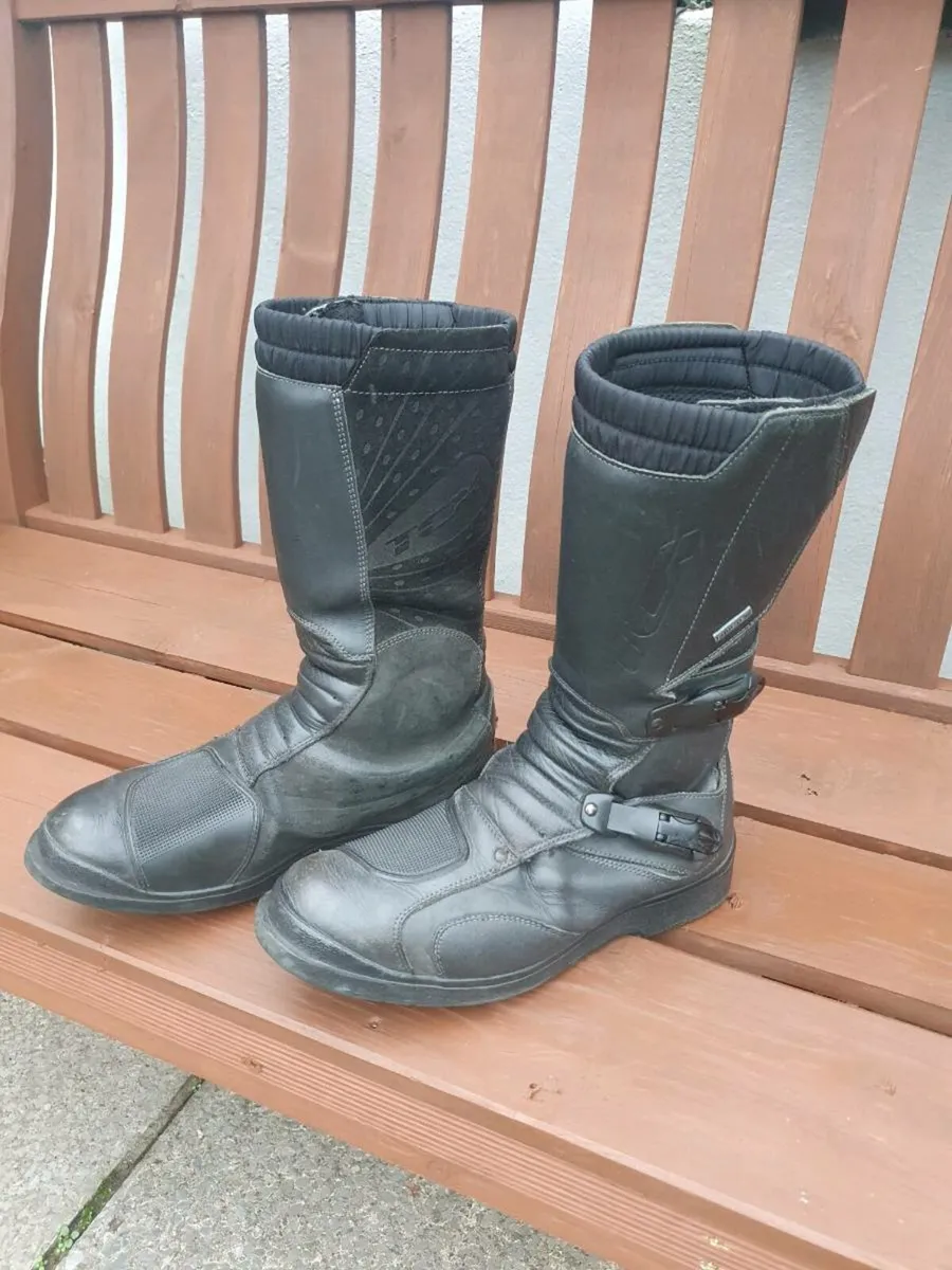 Motorcycle boots - Image 2