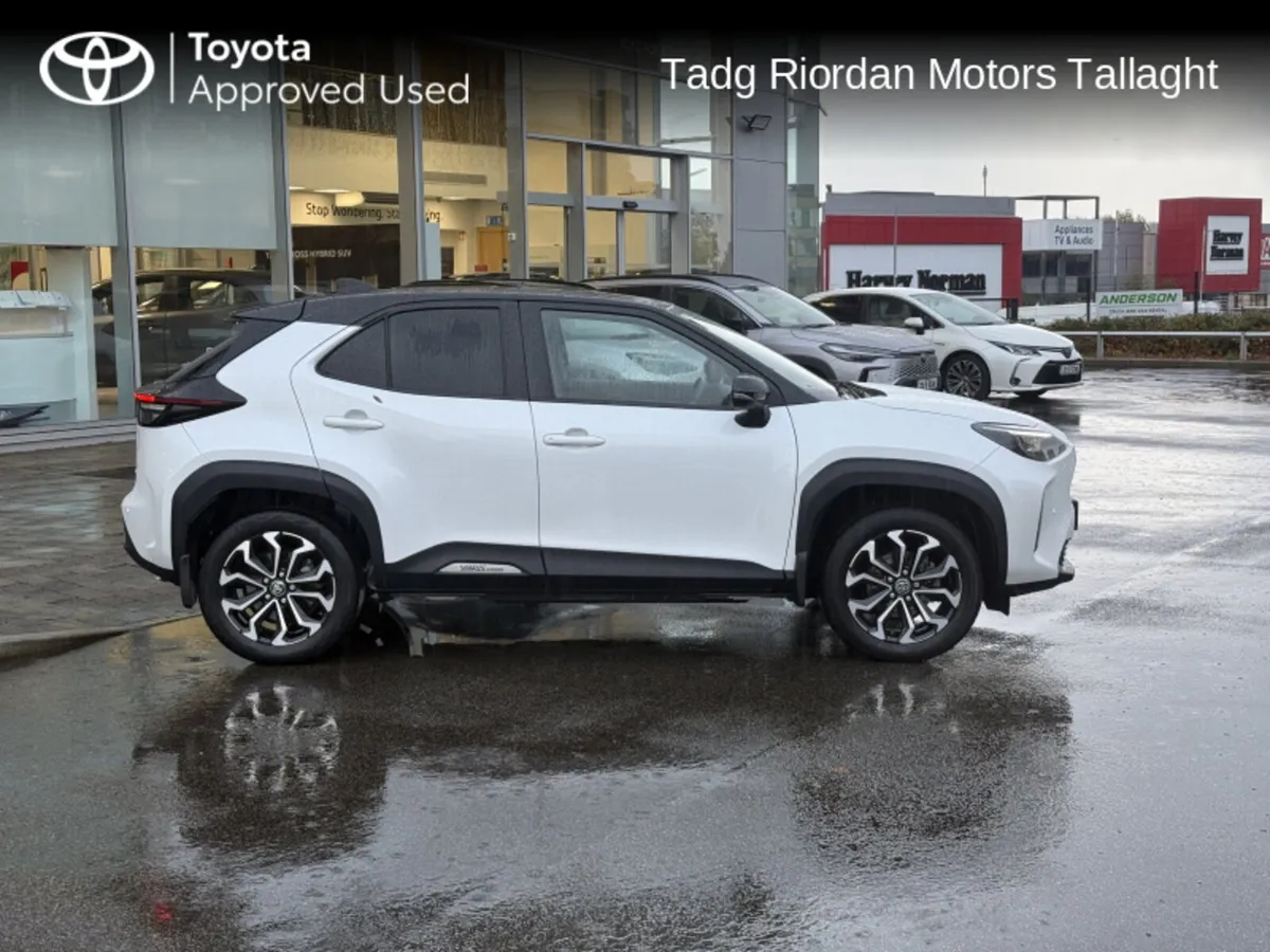 Toyota Yaris Cross LUNA SPORT - Image 3