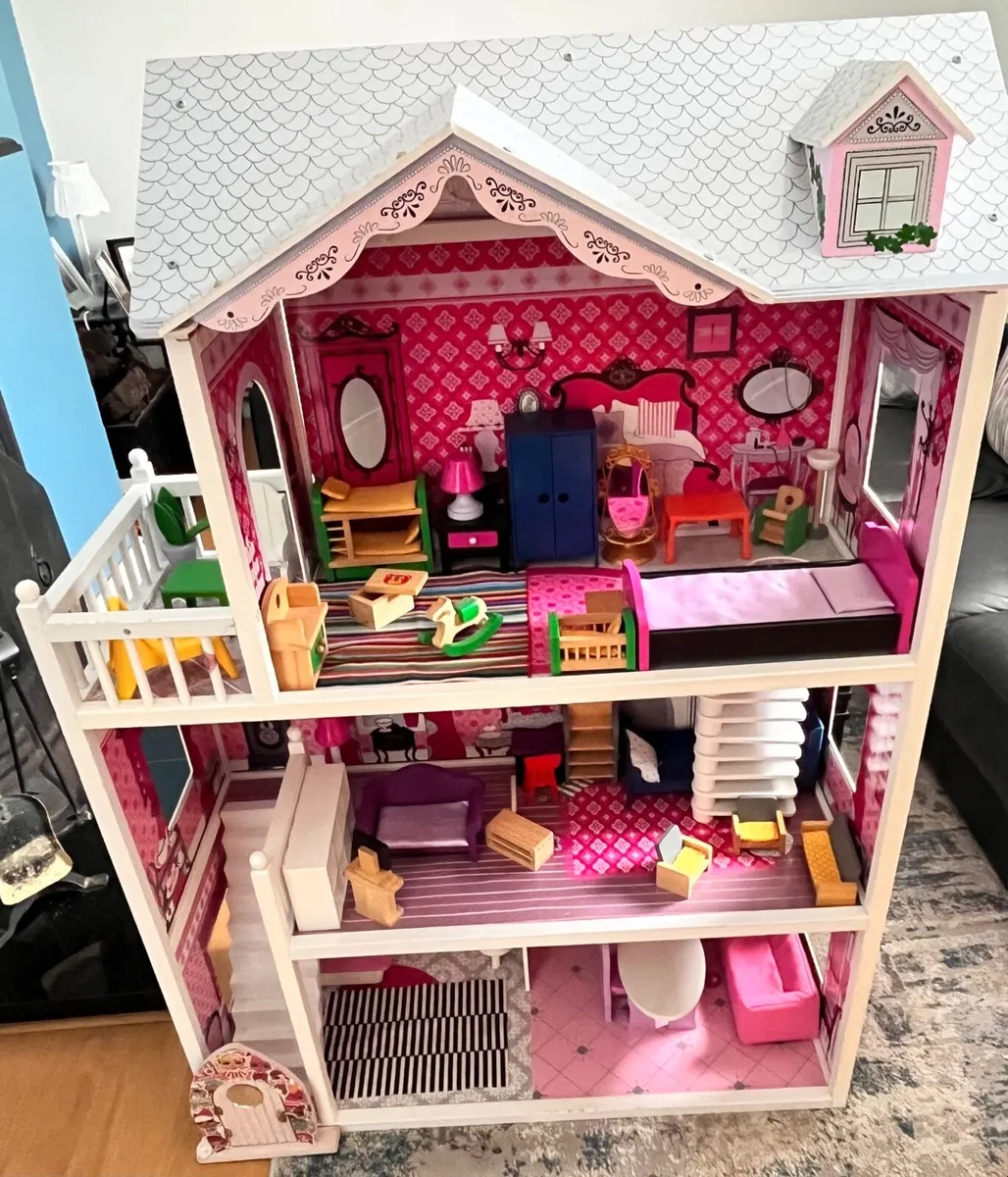 Dolls house - Image 3