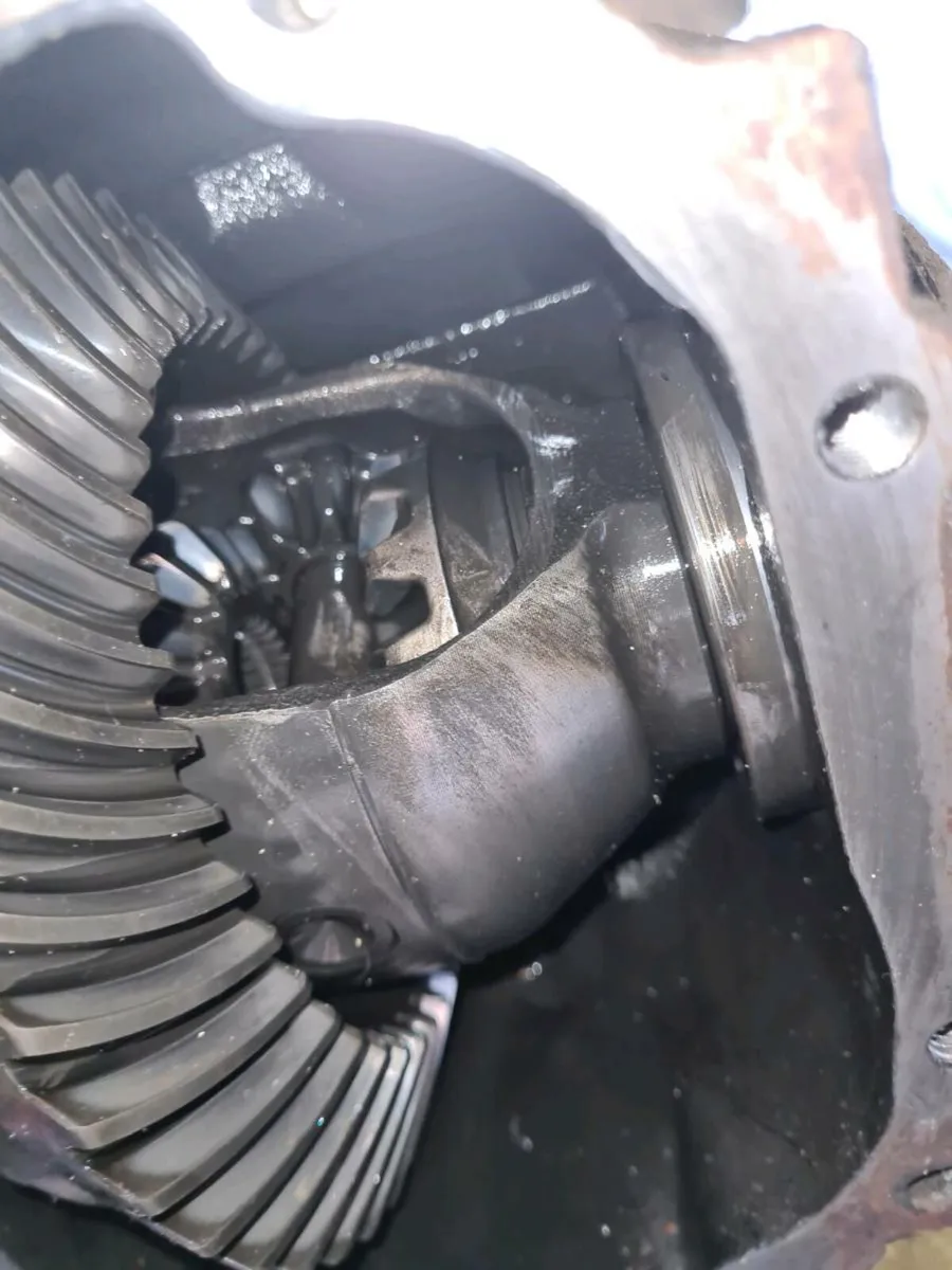 E90 diff - Image 2
