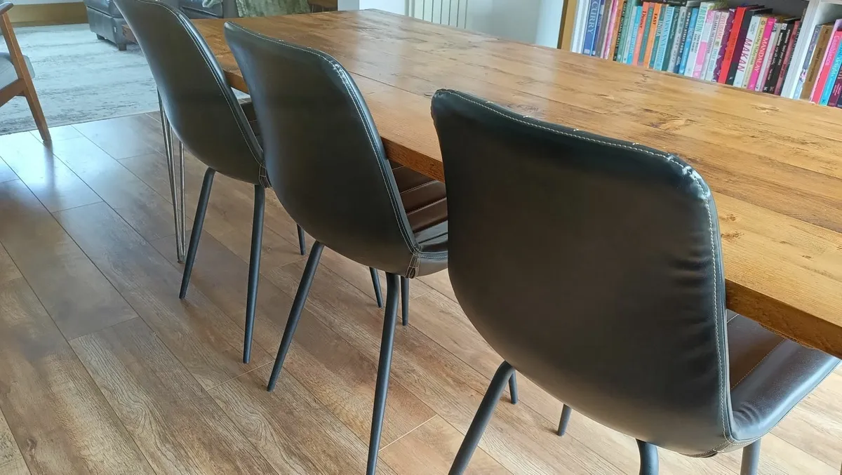 Set of 3 contemporary dining chairs - Image 1