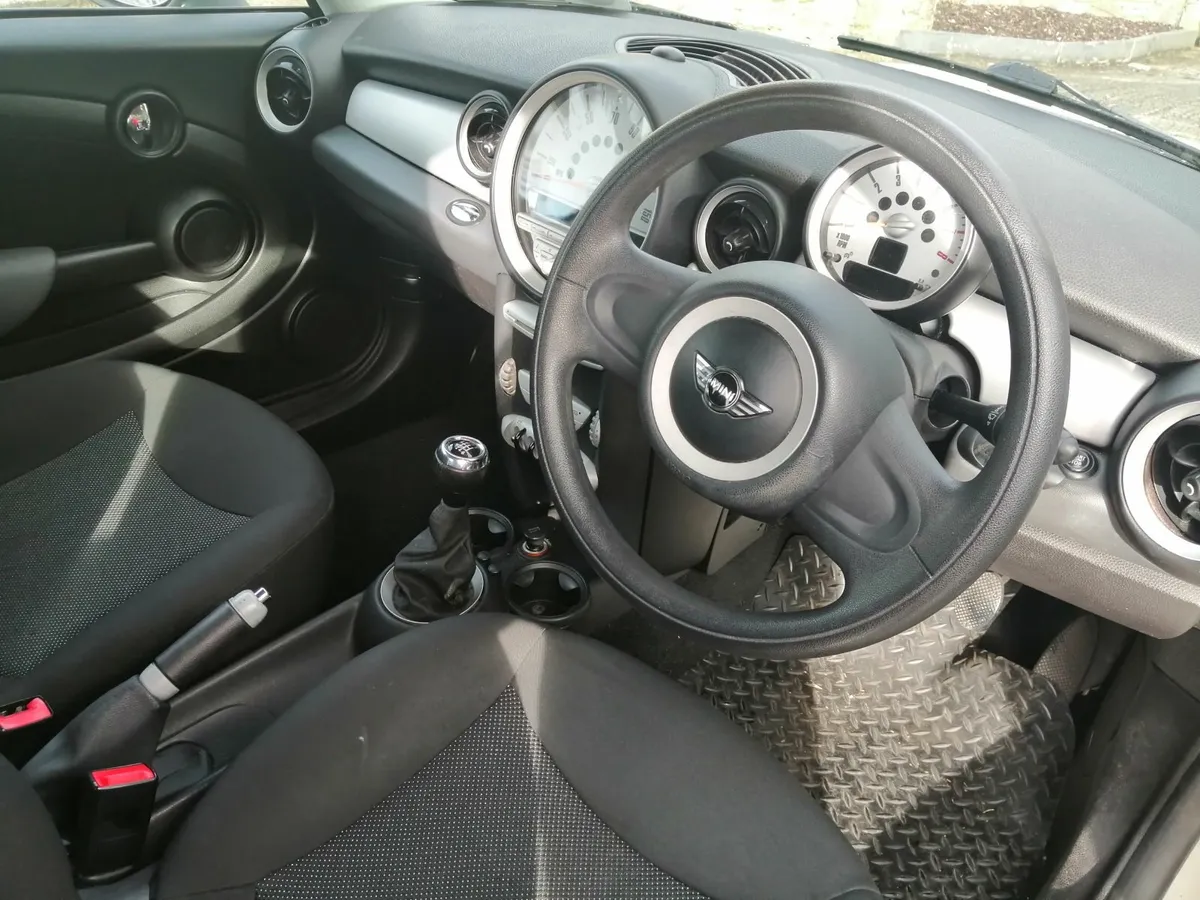 Mini Cooper 2006 - Image 3
