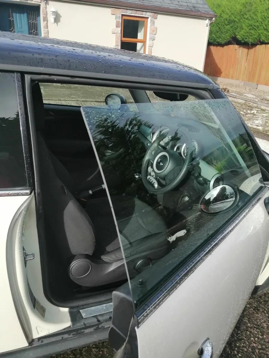 Mini Cooper 2006 - Image 4