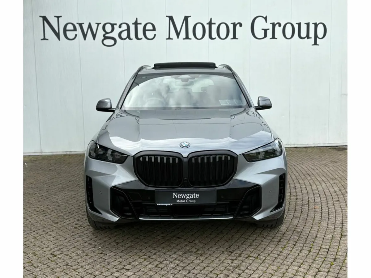 BMW X5 XDRIVE50E M SPORT - Image 3