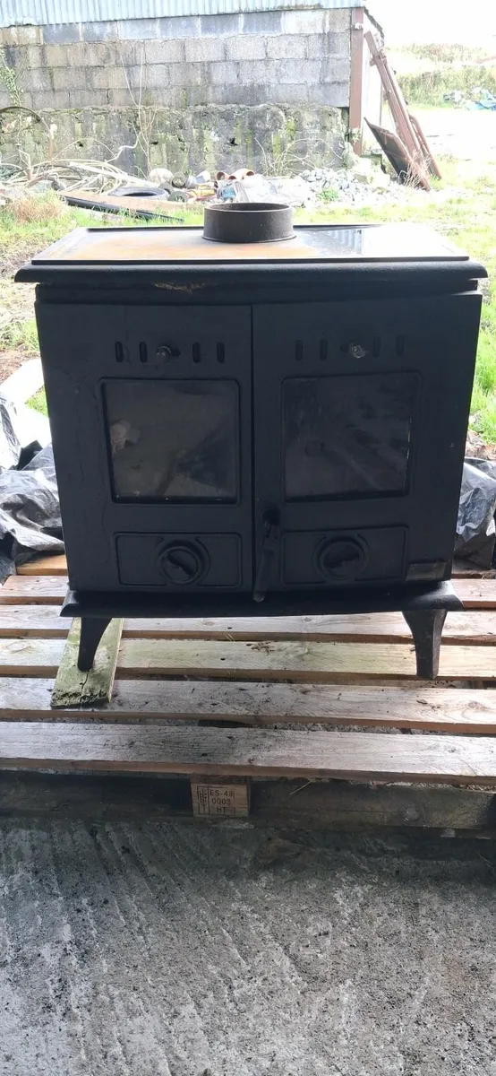 Blacksmith Farrier Stove - Image 1