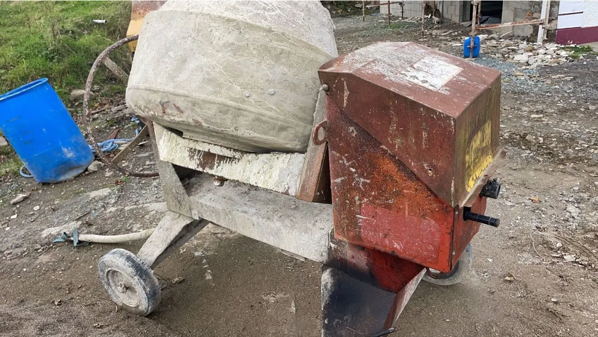 Cement mixer - Image 2