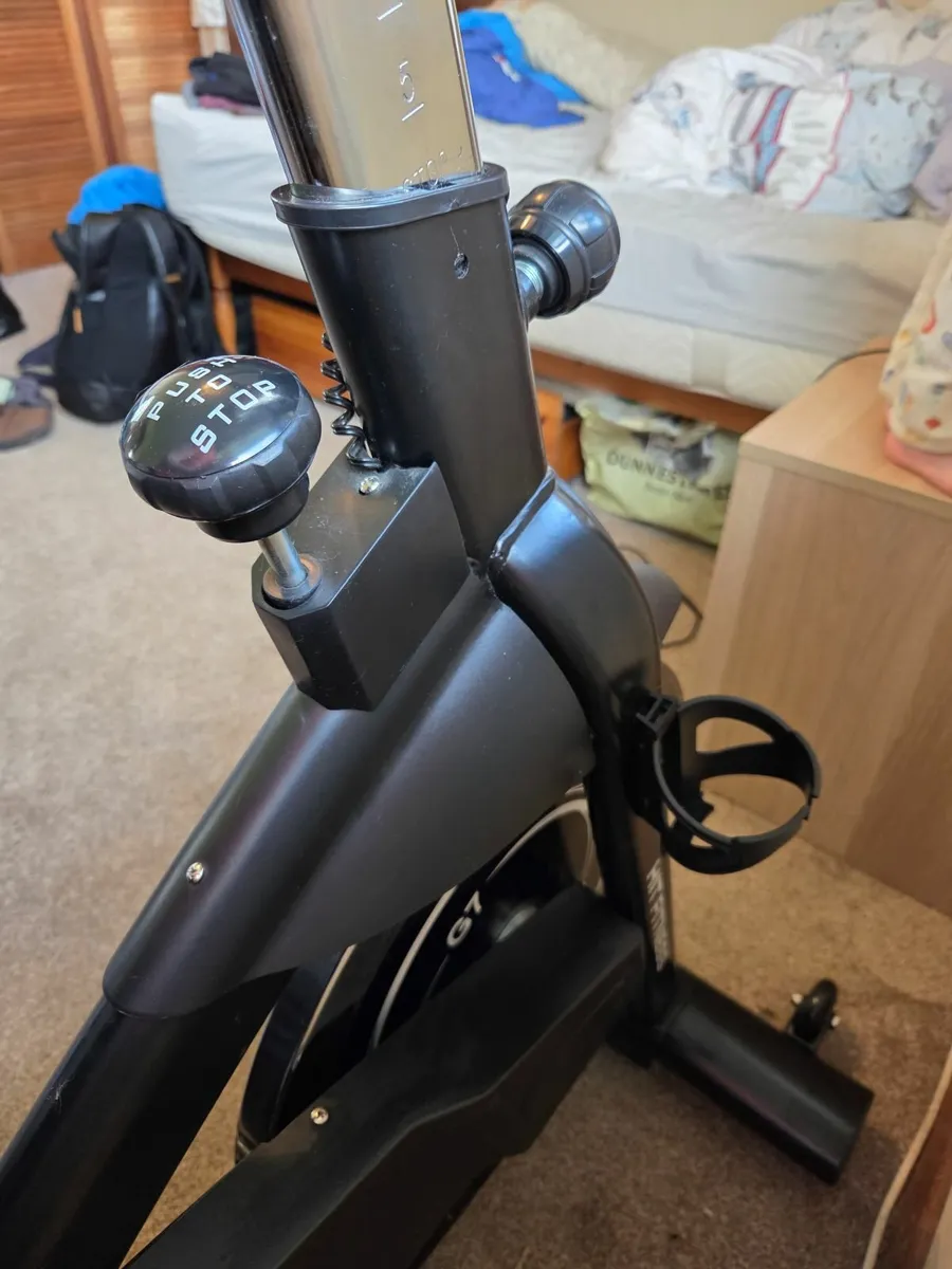 Hit Fitness G7 Indoor Spin Bike - Image 4