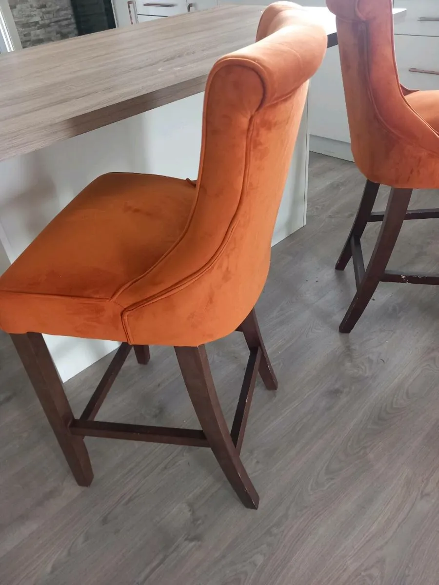 Bar/island unit tall chairs - Image 2