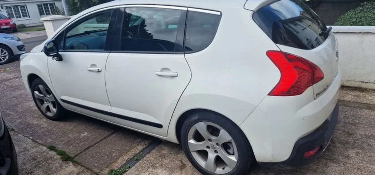 2013 Peugeot 3008 - Image 3