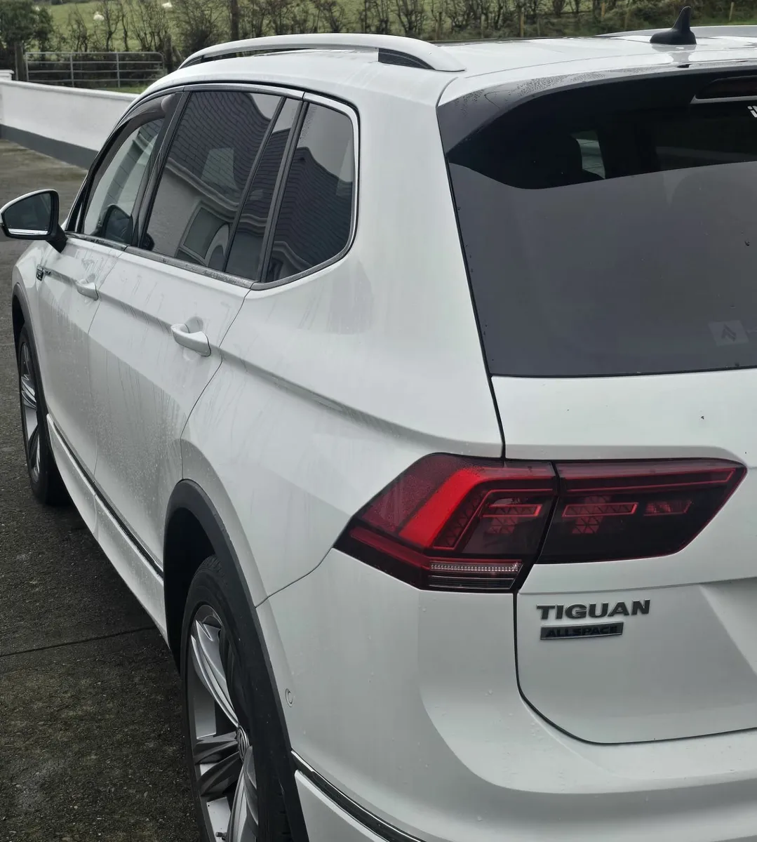 Volkswagen Tiguan 2020 - Image 2