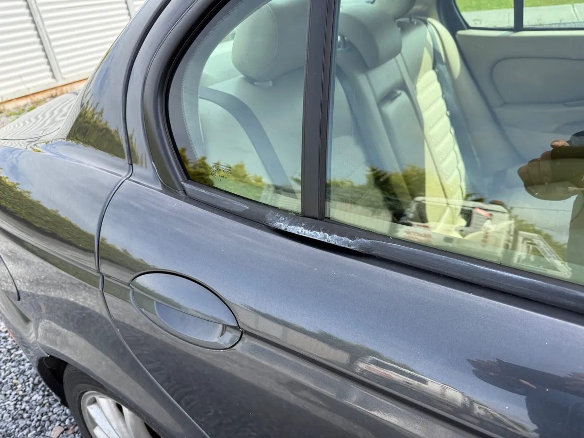 Jaguar X-Type 2009 - Image 3