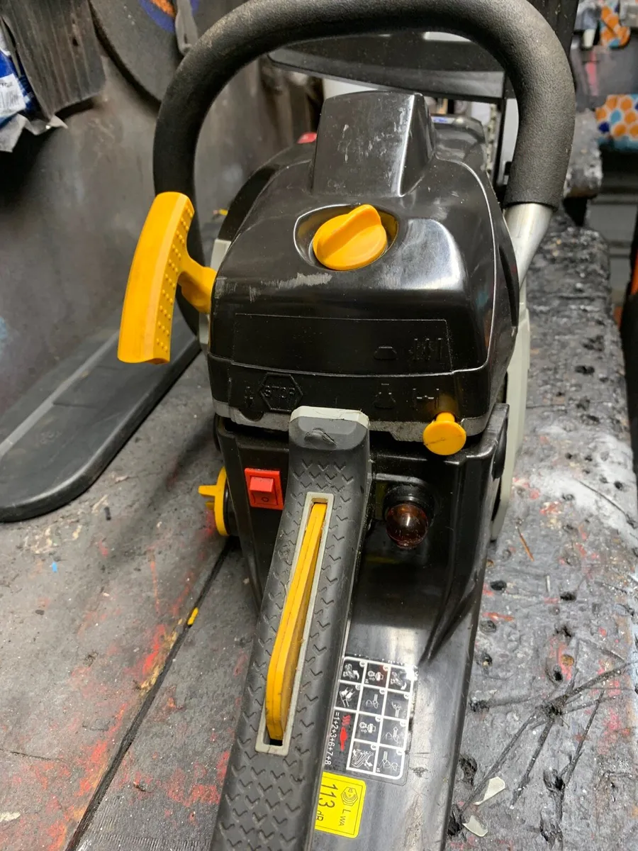 Chainsaw - Image 4