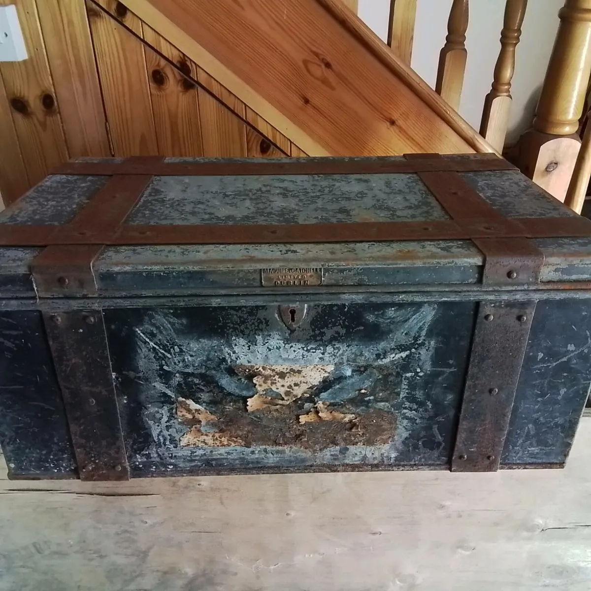 ANTIQUE AND COLLECTABLES - Image 3