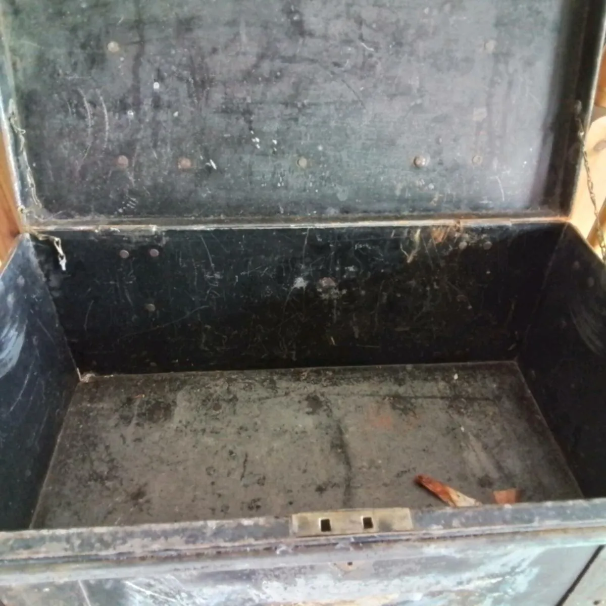 ANTIQUE AND COLLECTABLES - Image 4