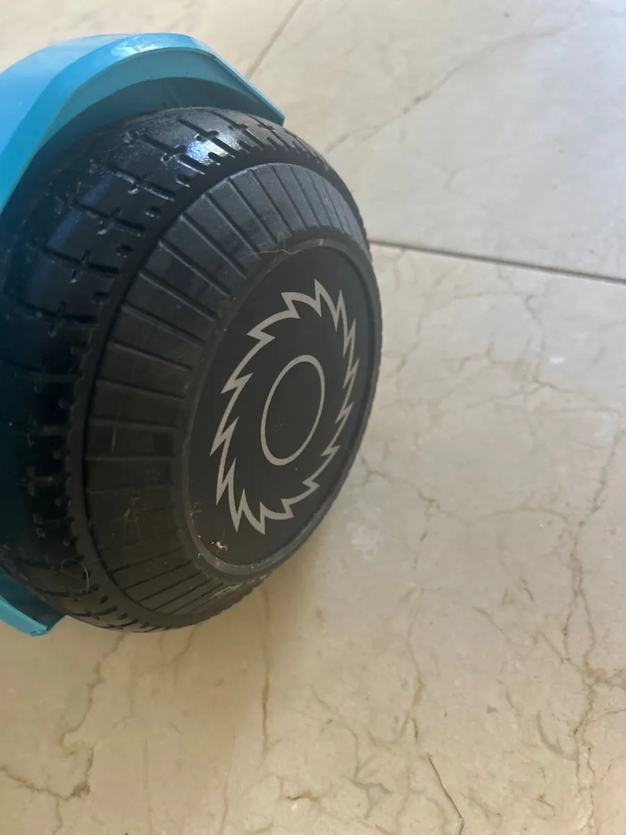 Razor Hovertrax - Image 3