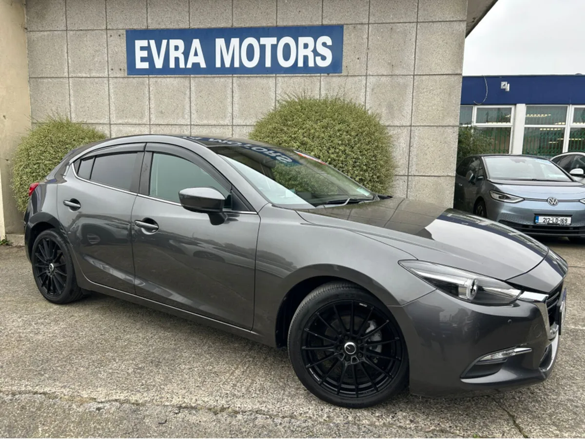 Mazda Mazda3 AXELA AUTOMATIC 1.5 PETROL //ADAPTIVE - Image 2