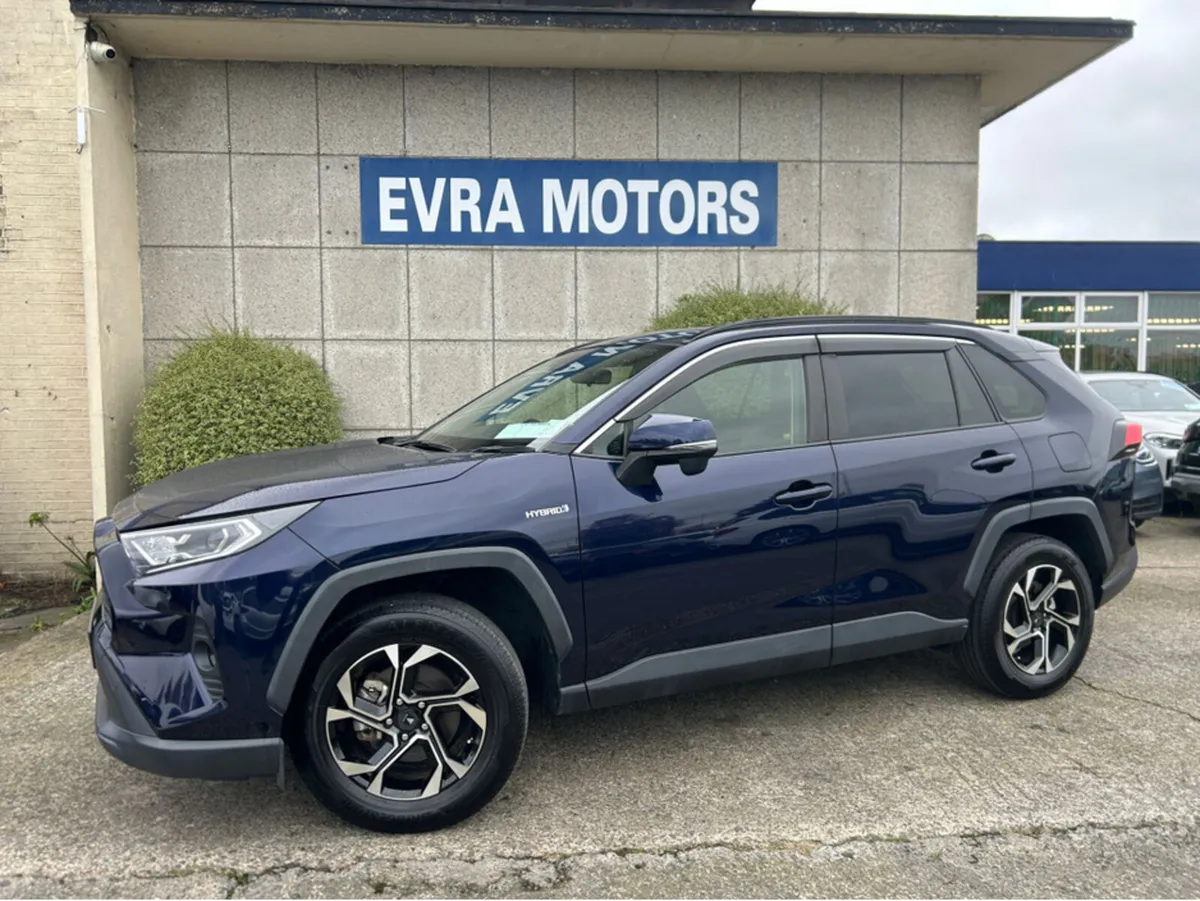 Toyota RAV4 HYBRID AUTOMATIC 2.5 PETROL //ADAPTIVE - Image 4