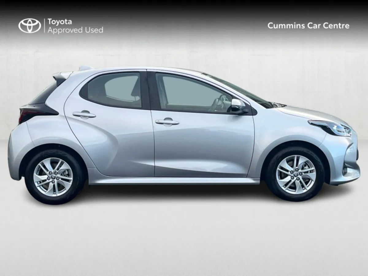 Toyota Yaris Yaris Hybrid 115 Luna - Image 3