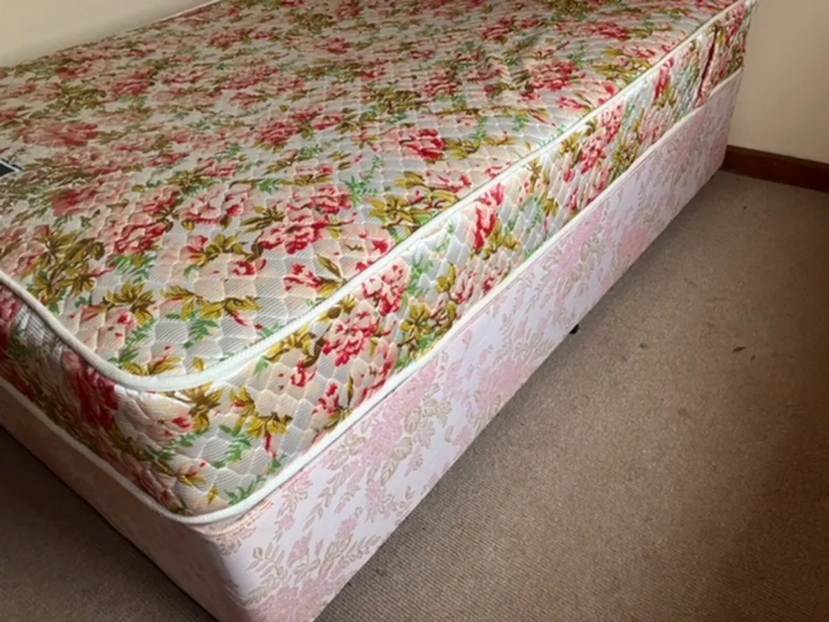 double bed and double mattress - Image 1