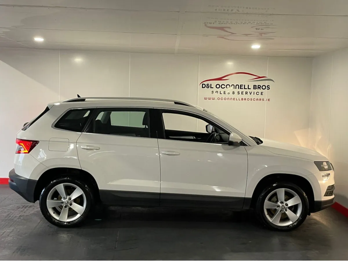 Skoda Karoq AMBITION 2.0 TDI 115HP 5DR - Image 4