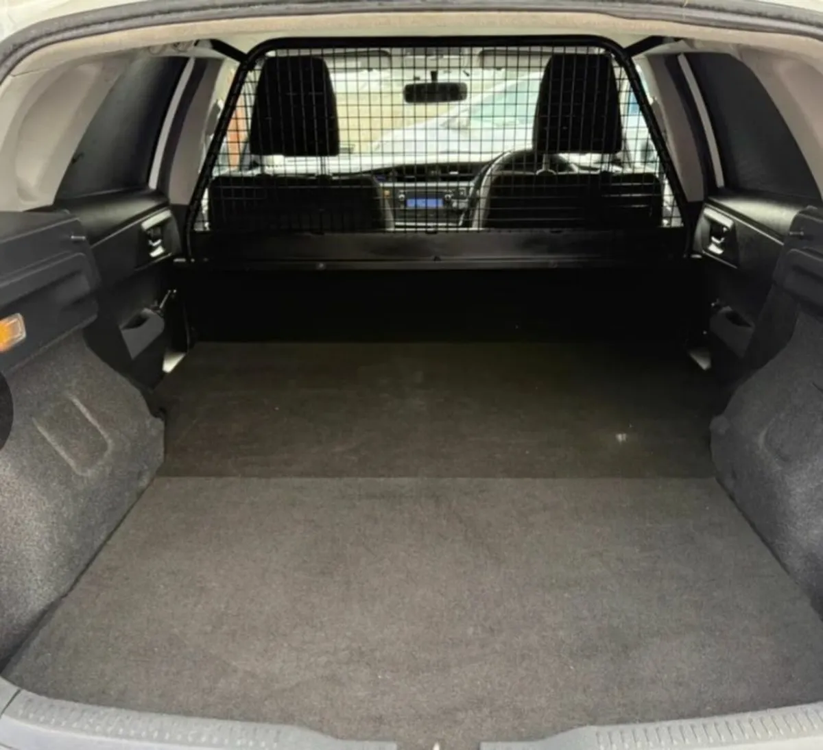 Toyota Auris 2015 - Image 3