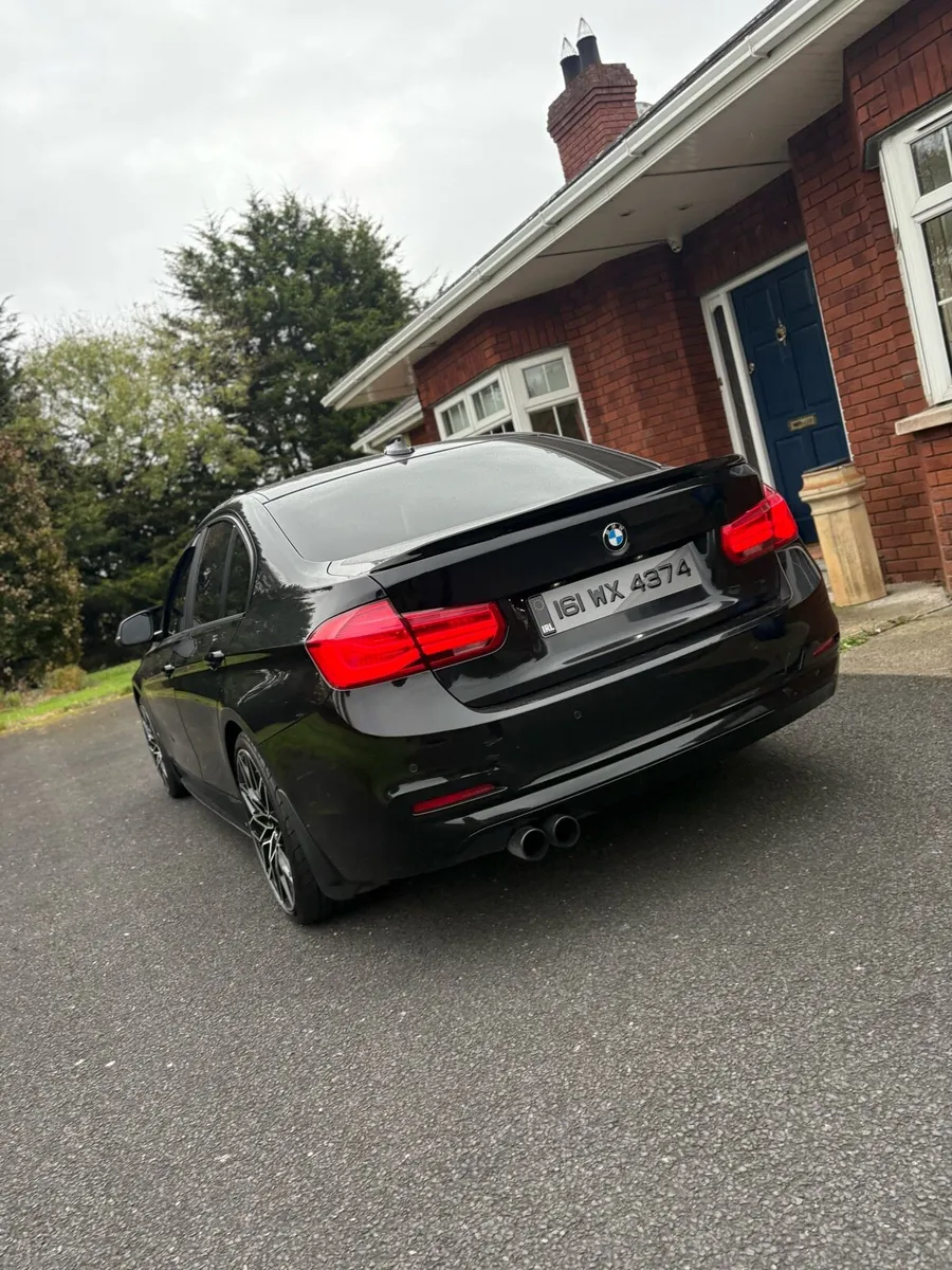 BMW 3 series - Image 4