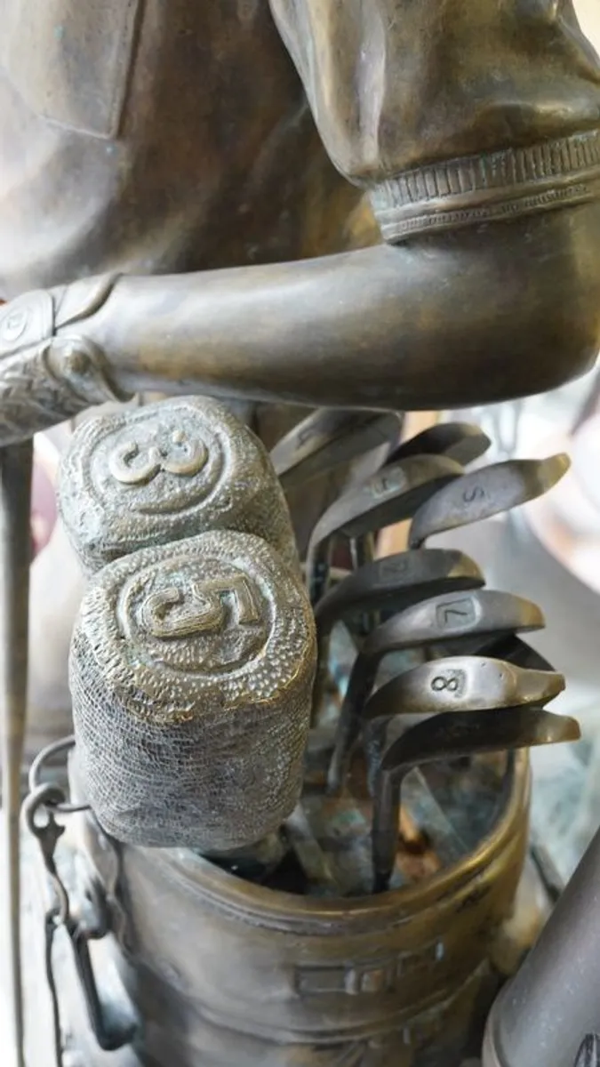 Bronze Golfer Statue - Image 3
