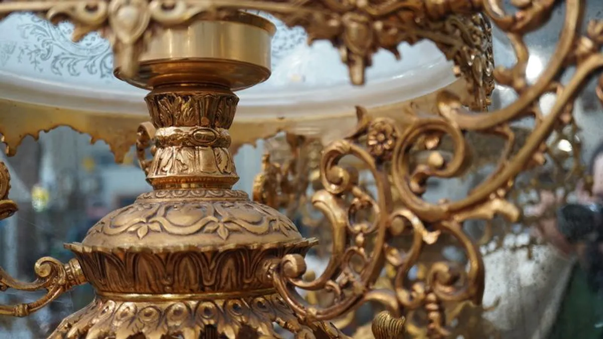 Ornate Antique Metal Lamp - Image 4