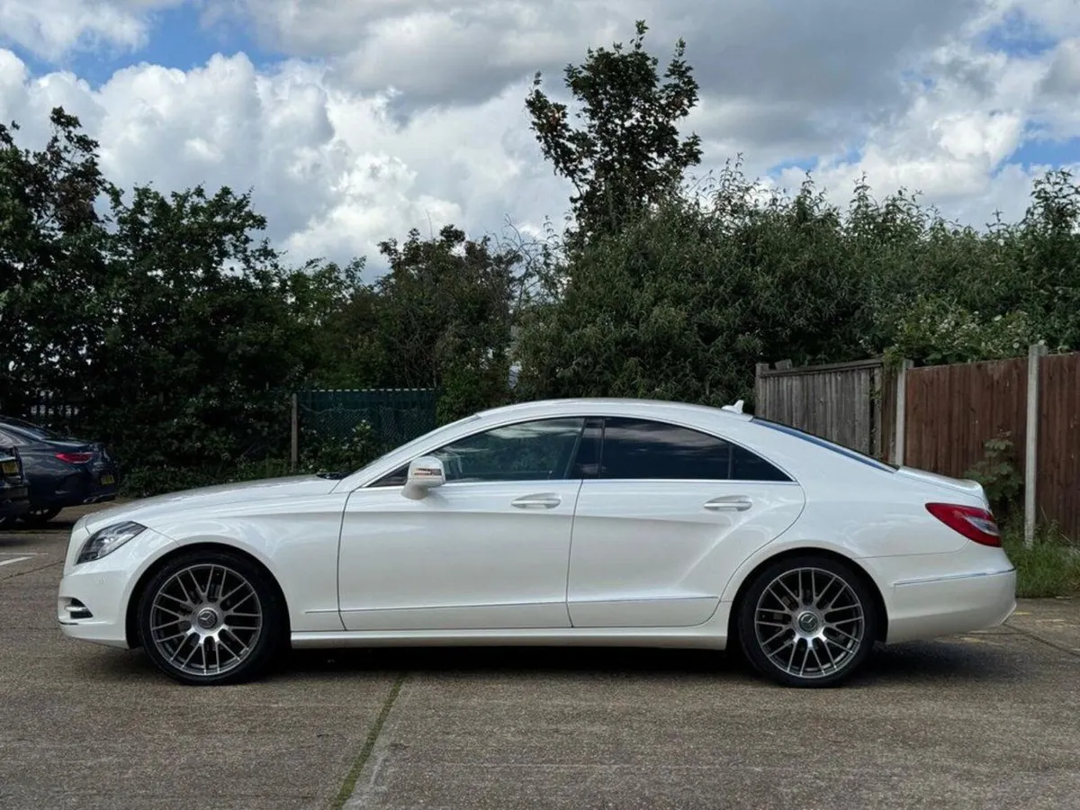 Mercedes-Benz CLS 3.5L Blue Efficiency V6 - Image 2