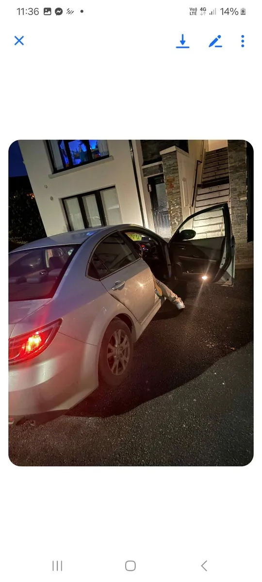 Car - Image 3