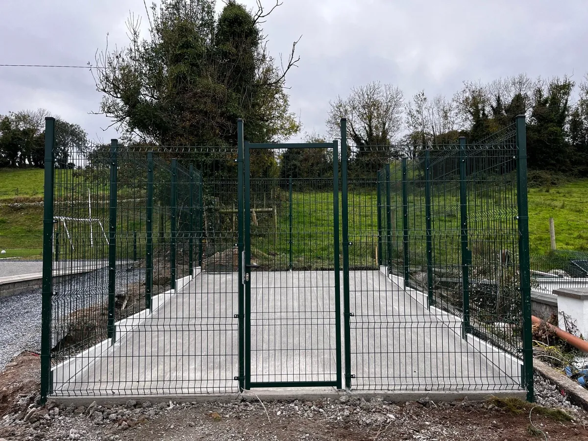 Dog run - Image 3