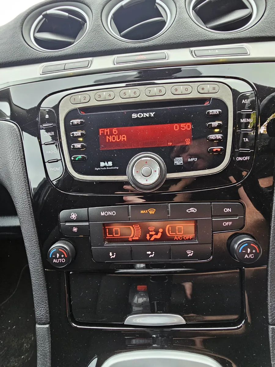 Ford S-Max 2013 7 seats automatic €5990 - Image 3