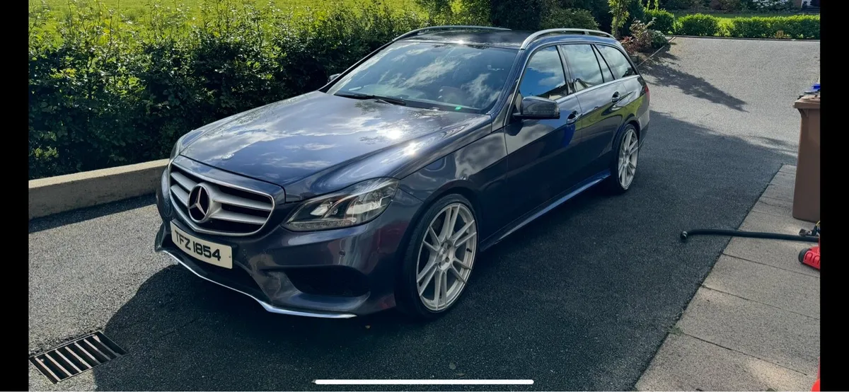 Mercedes E350 AMG - Image 2