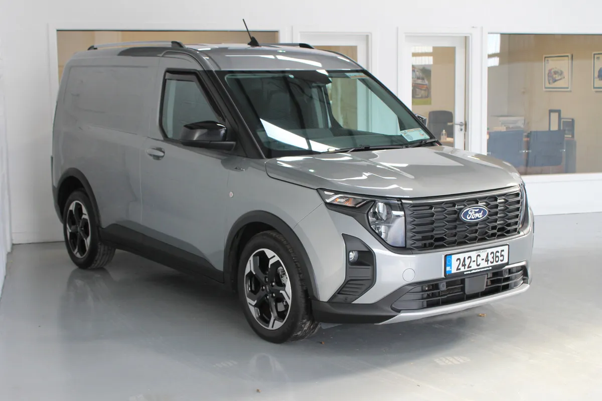 Ford Transit Courier 2024 Hi spec Low Kms - Image 4