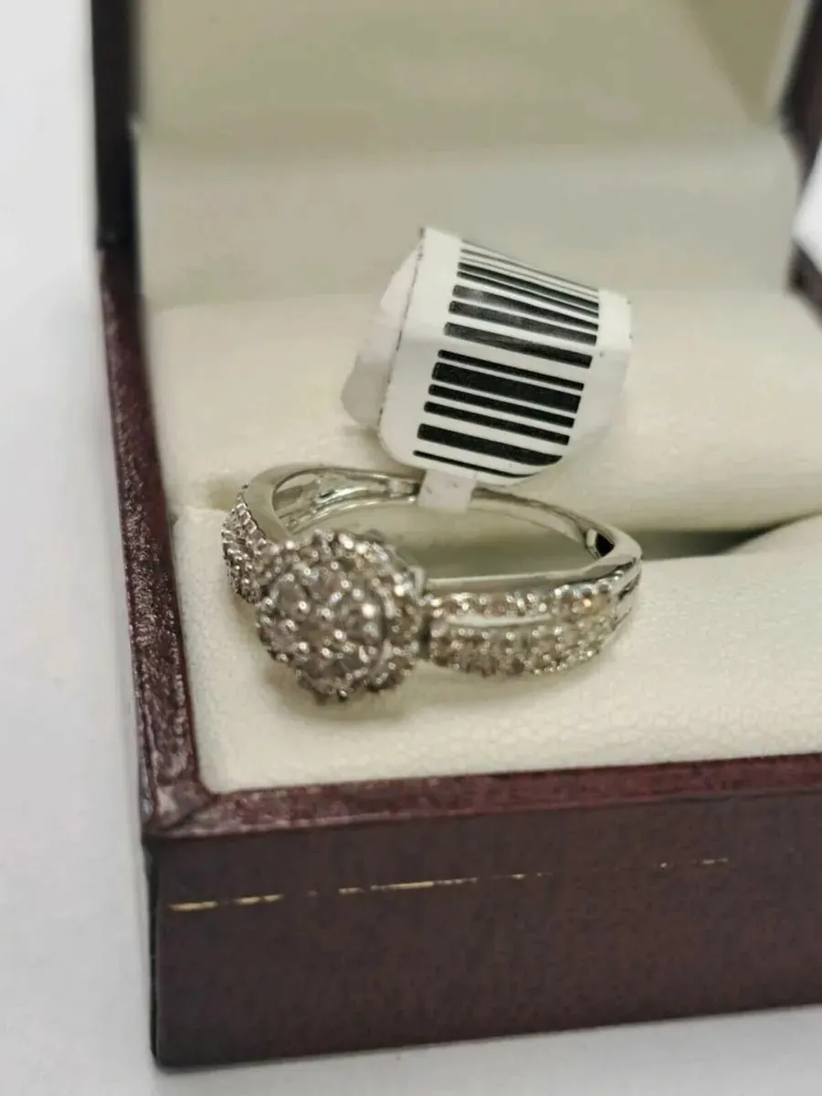 9K White Gold Diamond Ring 9Ct - Image 1
