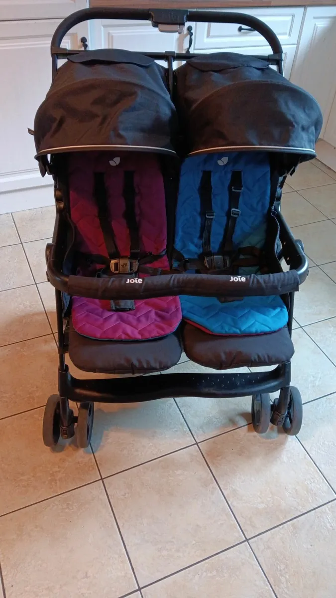 Double buggy - Image 1