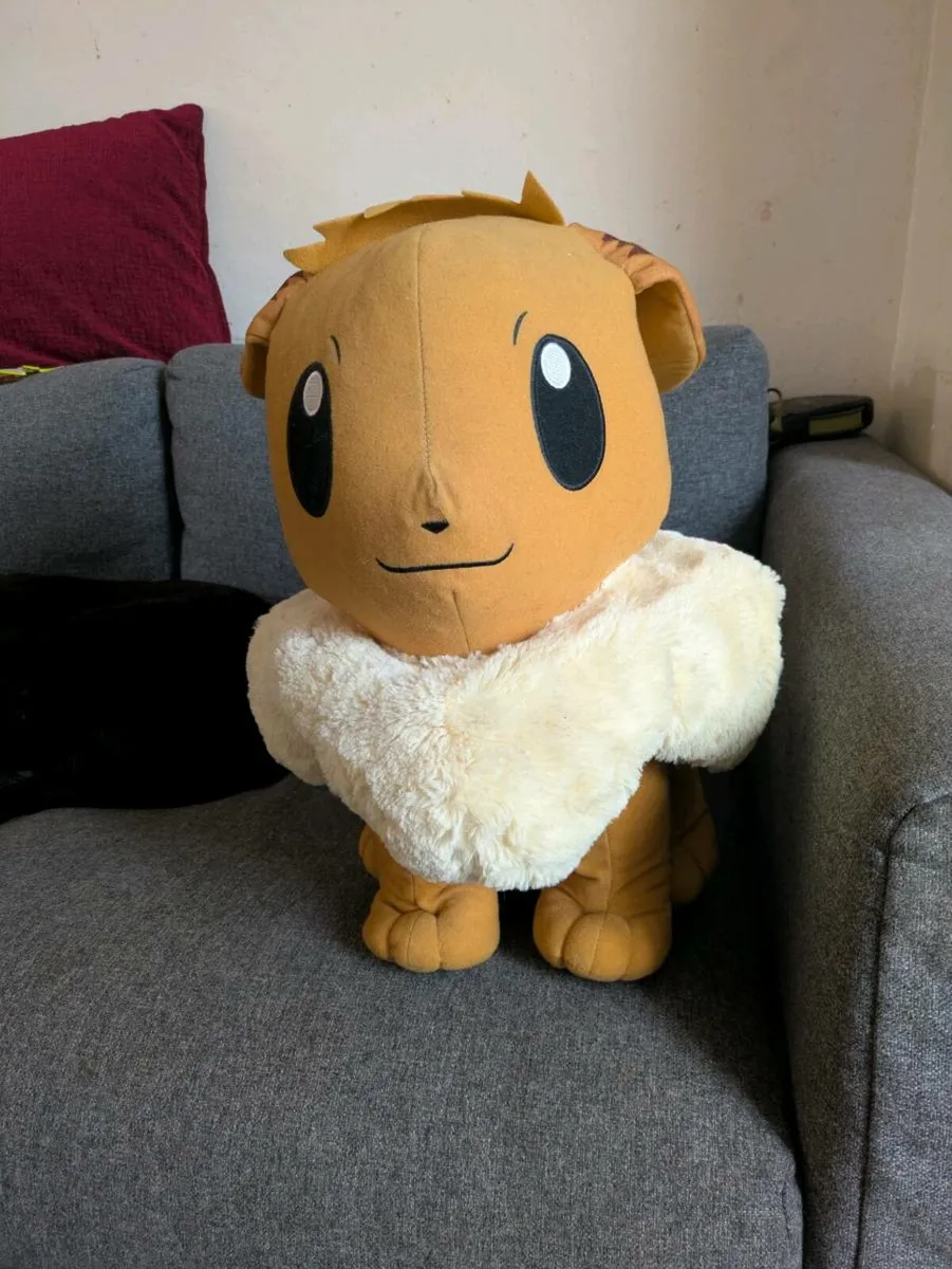 Giant Eevee Plush Toy - Image 2