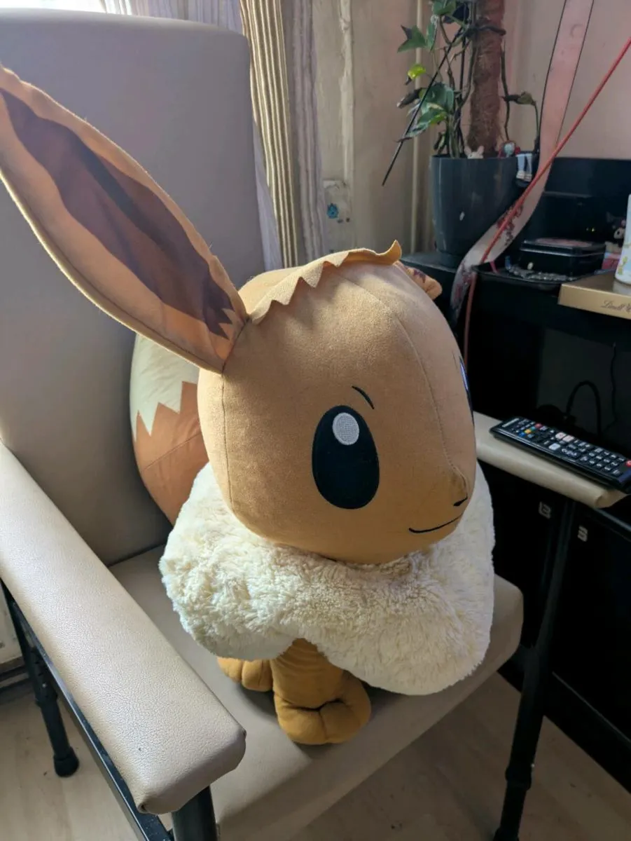 Giant Eevee Plush Toy - Image 4