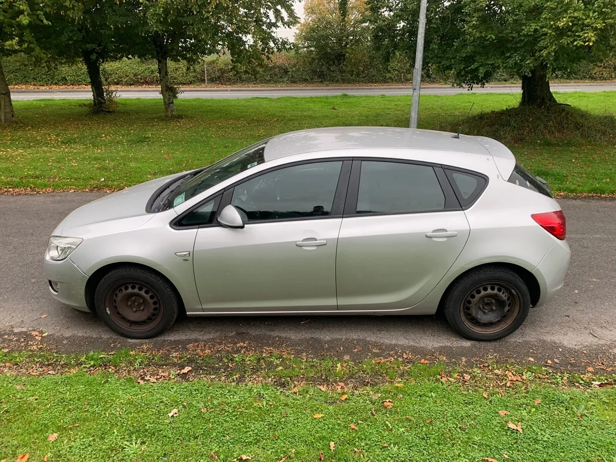 Opel Astra - Image 4