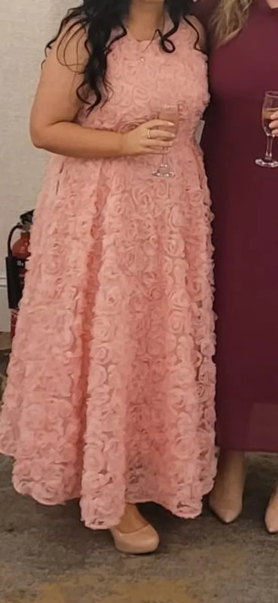 Pink 3D Floral dress - Image 3