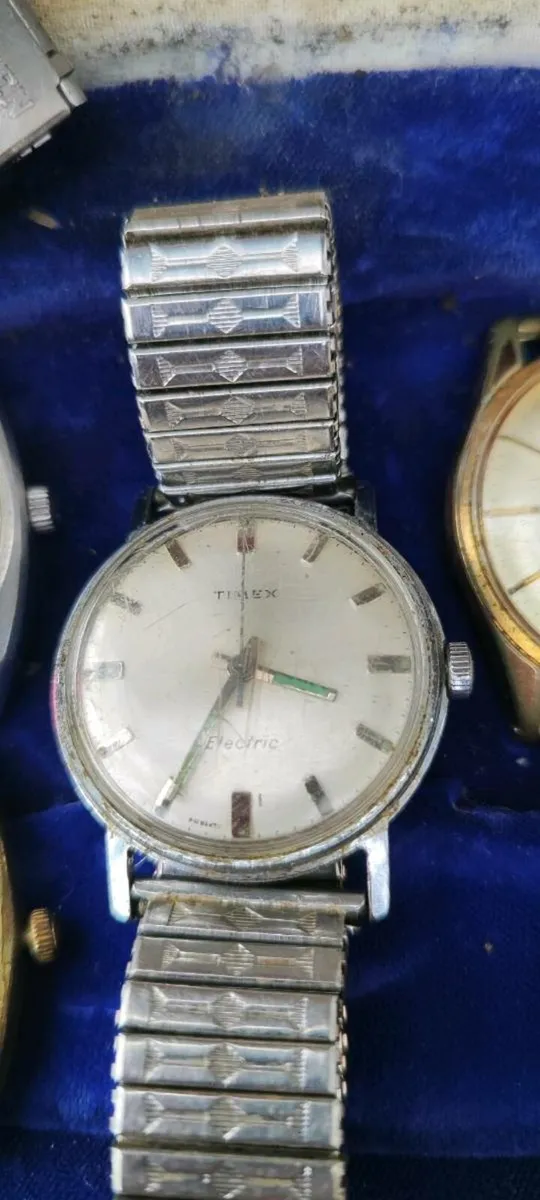 Old watches - Image 2