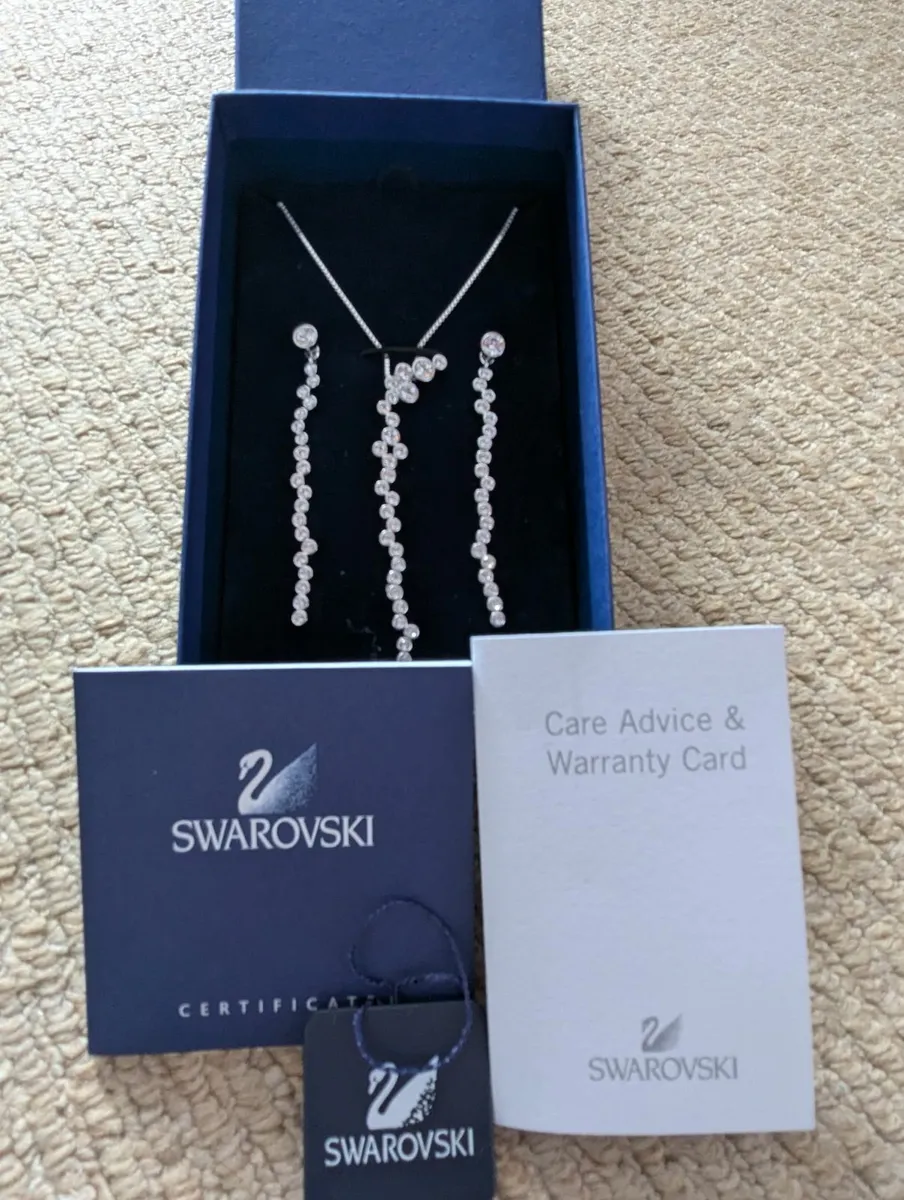 Swarovski necklace and earrings - Image 2