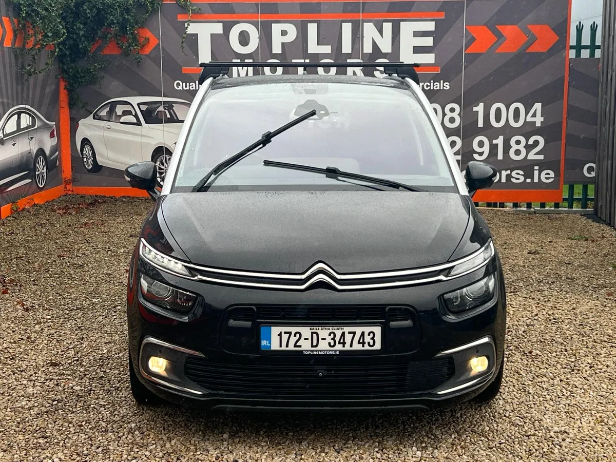 ==7 SEATER//AUTO//NEW NCT//IMMACULATE== - Image 4