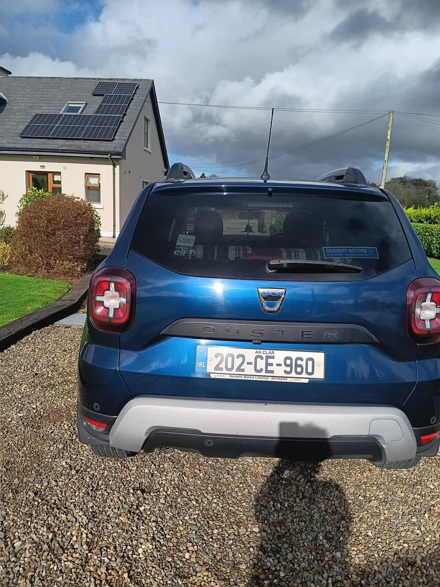 Car - Image 3