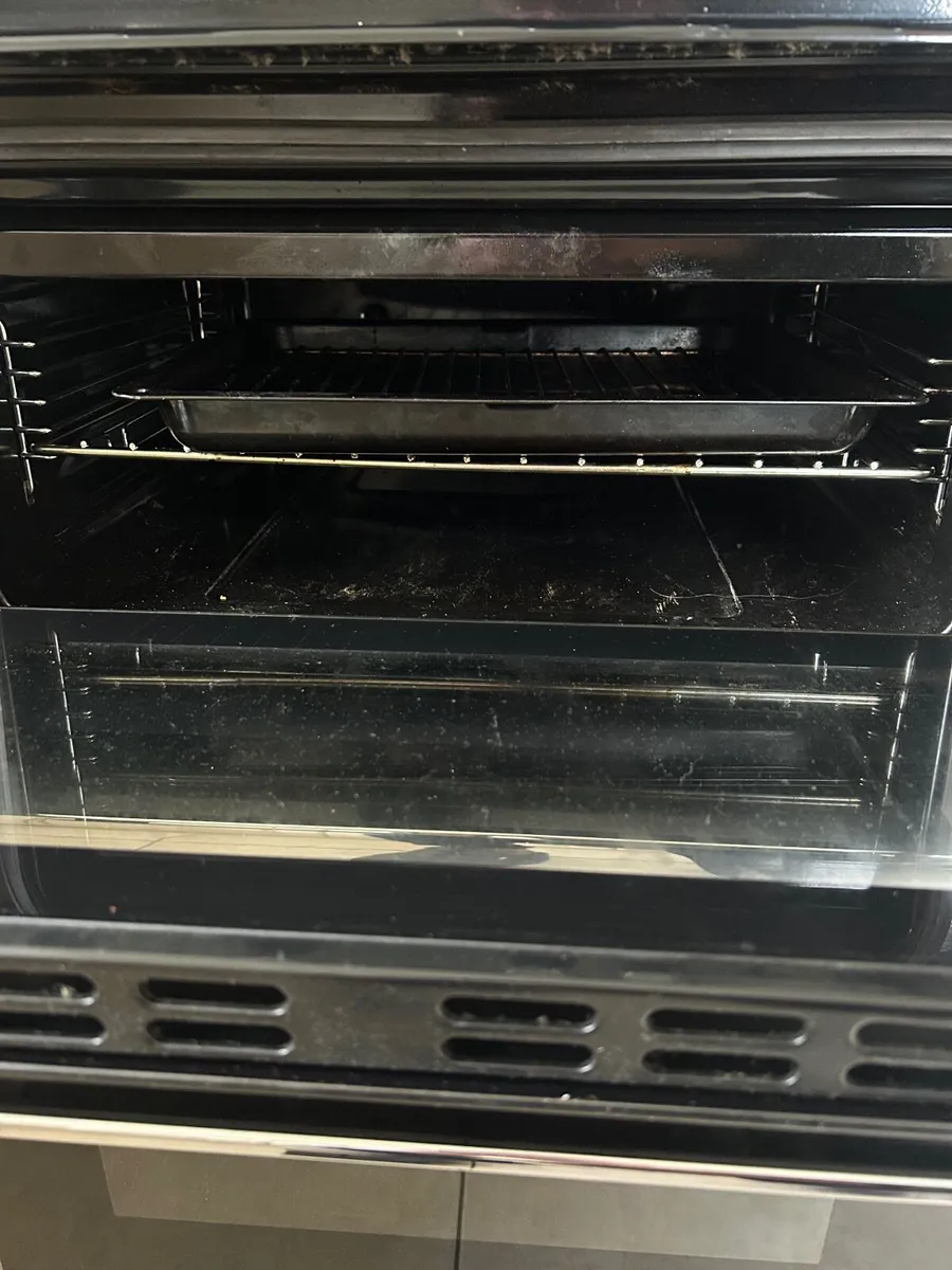 Oven - Image 2