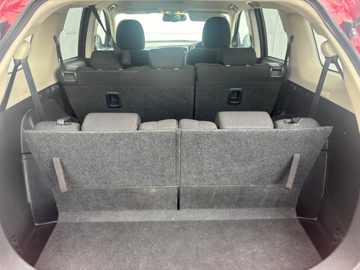 2016 MITSUBISHI OUTLANDER GX 7 SEAT 4WD NCT TAX - Image 3